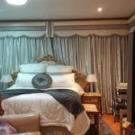 Makhanda B&B Grahamstown Ngoại thất bức ảnh